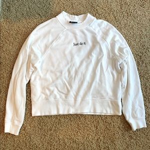 Never worn! Nike crop crewneck